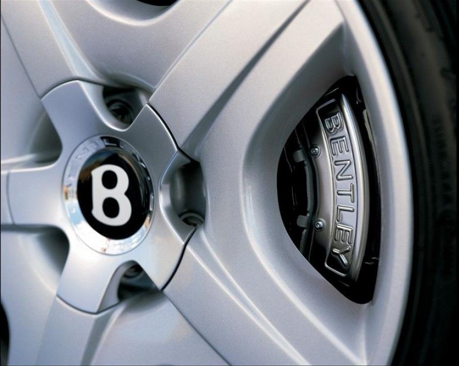  Bentley Continental GT 2003 года  (фото 5 из 241)